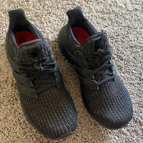 Black adidas ultra boost size 8.5 - Picture 3 of 5